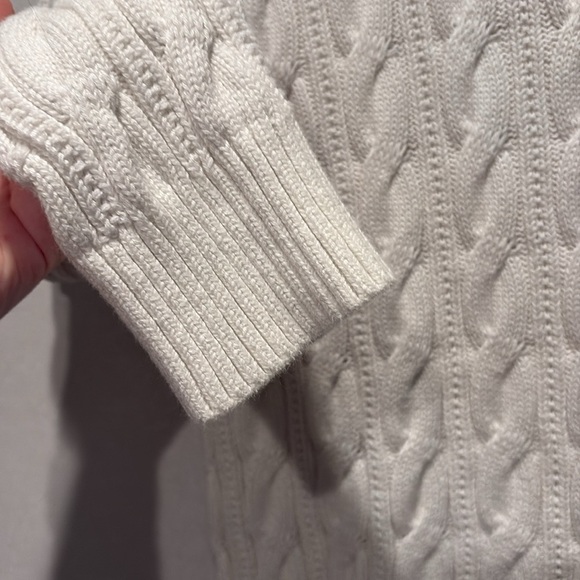 Amazon Essentials - Women's Cabin Knit Sweater - white. Size Medium - Picture 5 of 10